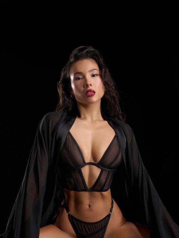 АСЯ привлекательная девушка из Клина цена от 6000 руб